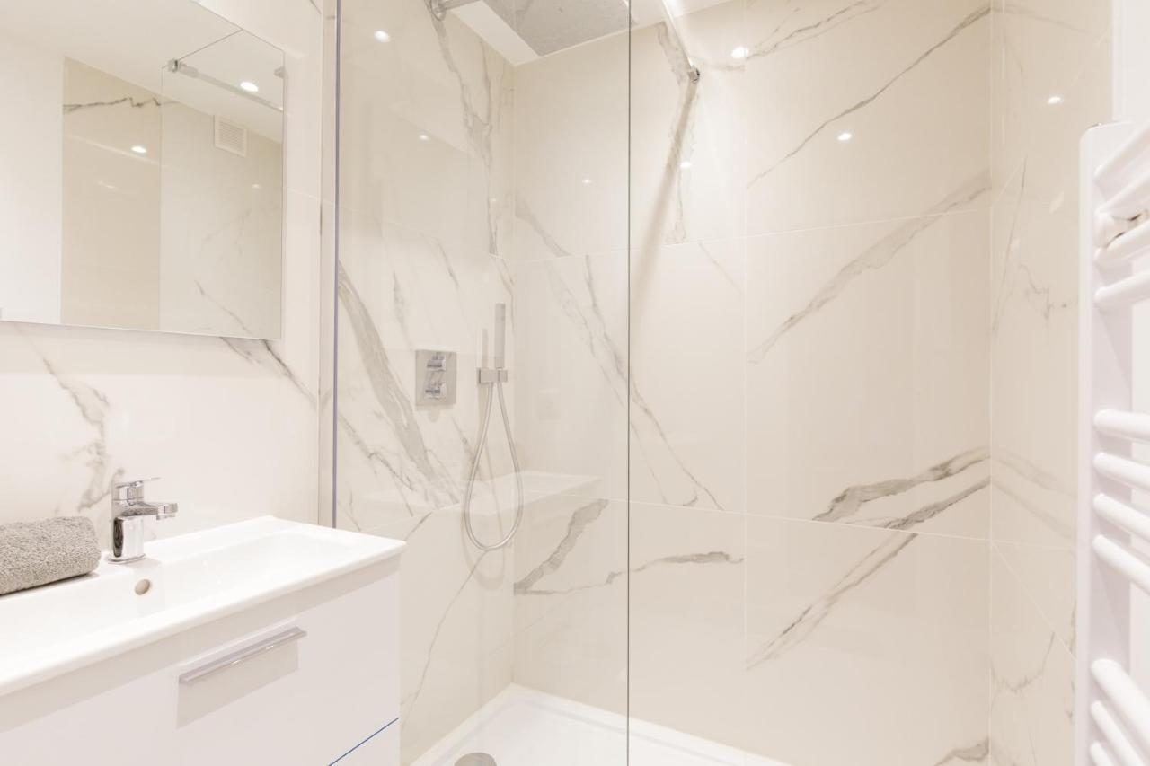 Suite 118 - Piscine - 50 Metres Plage - Terrasse - Clim - Wifi Канны Экстерьер фото