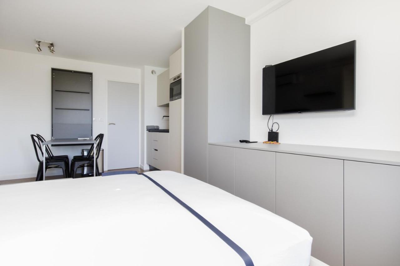 Suite 118 - Piscine - 50 Metres Plage - Terrasse - Clim - Wifi Канны Экстерьер фото